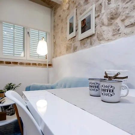 Luna And Maison d'hôtes 4*