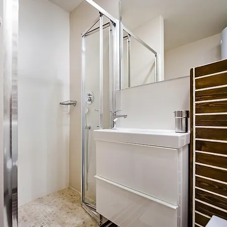 Guest house Luna And 4*